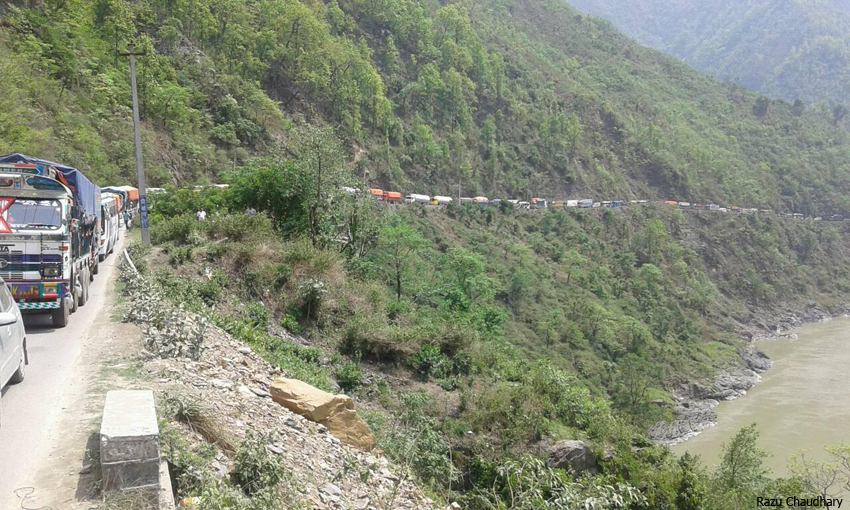 Landslide obstructs Narayangadh-Mugling road 1 Landslide obstructs Narayangadh-Mugling road