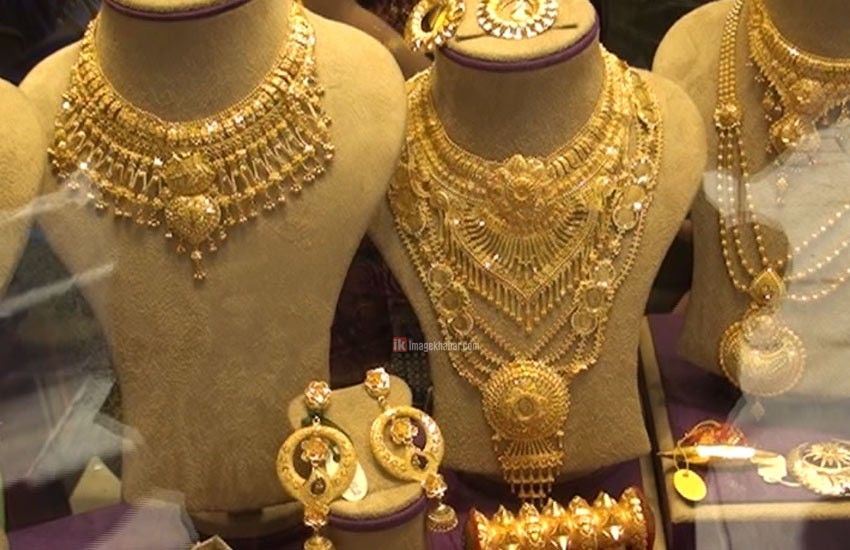सोमबार सुनको भाउमा सामान्य कमी 1 सोमबार सुनको भाउमा सामान्य कमी