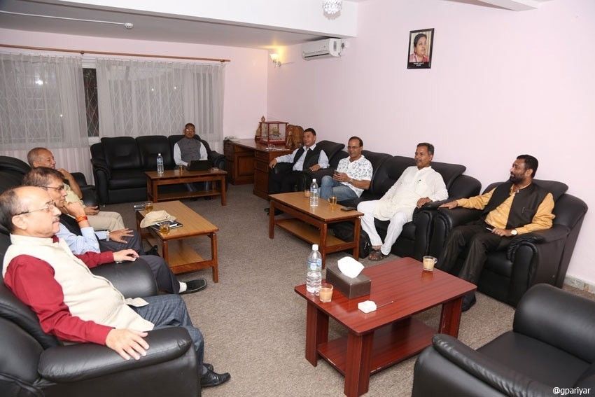 सीट संख्या नमिलेपछि लोकतान्त्रिक र बाम गठबन्धनका दुबै कार्यदल सकसमा 1 सीट संख्या नमिलेपछि लोकतान्त्रिक र बाम गठबन्धनका दुबै कार्यदल सकसमा