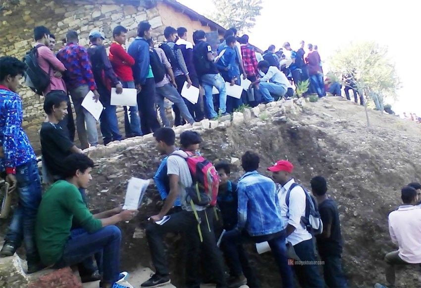 अछाममा म्यादी प्रहरीका लागि २३१६ जनाको आवेदन दर्ता 1 अछाममा म्यादी प्रहरीका लागि २३१६ जनाको आवेदन दर्ता