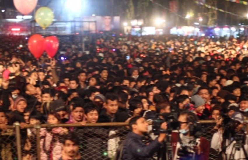 अंग्रेजी नयाँवर्षसँगै पोखराका व्यवसायी उत्साहित (भिडियो) 1 अंग्रेजी नयाँवर्षसँगै पोखराका व्यवसायी उत्साहित (भिडियो)