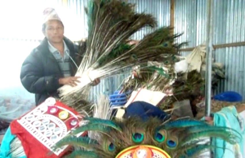 पूर्व लडाकु व्यवसायिक ‘गरुवा’ निर्माणमा, मासिक ४५ हजार रुपैयाँसम्म आम्दानी 1 पूर्व लडाकु व्यवसायिक ‘गरुवा’ निर्माणमा, मासिक ४५ हजार रुपैयाँसम्म आम्दानी