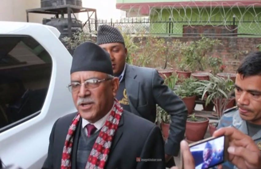 ओलीसँगको छलफलपछि दाहालले भने–‘भोलिको बैठकले महत्वपूर्ण निर्णय गर्छ’ 1 ओलीसँगको छलफलपछि दाहालले भने–‘भोलिको बैठकले महत्वपूर्ण निर्णय गर्छ’