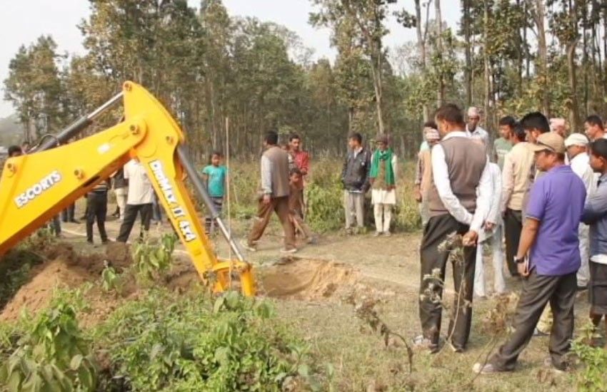 झापामा जंगली हात्तीलाई नै आम्दानीको स्रोत बनाइने, यसरी गरिदैछ हात्ती नियन्त्रण 1 झापामा जंगली हात्तीलाई नै आम्दानीको स्रोत बनाइने, यसरी गरिदैछ हात्ती नियन्त्रण
