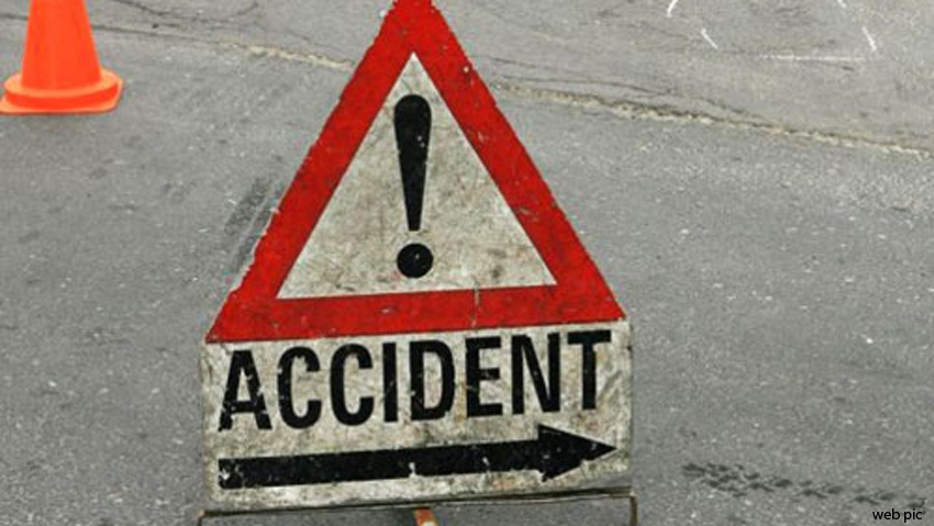 Two killed, two injured in car – truck collision 1 Two killed, two injured in car – truck collision
