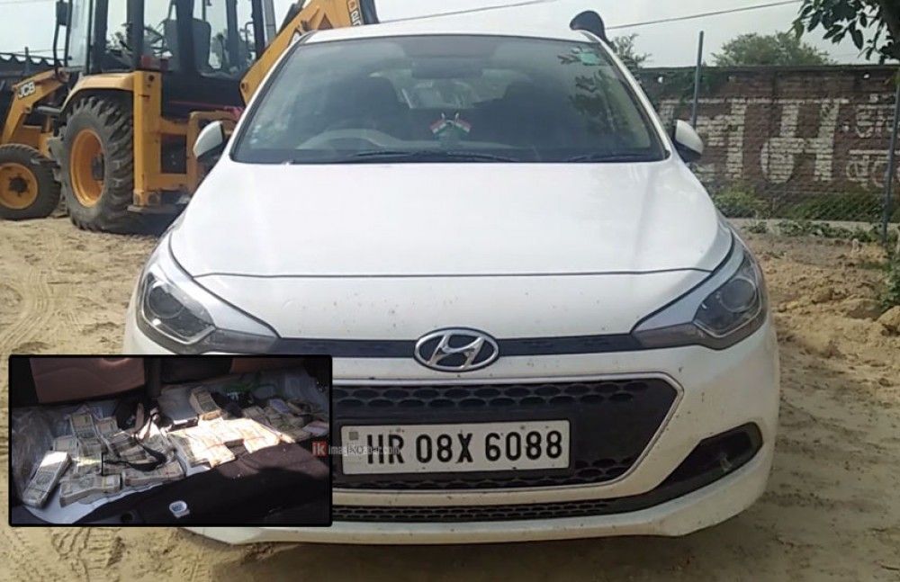 १३ लाख भारतीय रुपैयाँसहित दुईजना पक्राउ 1 १३ लाख भारतीय रुपैयाँसहित दुईजना पक्राउ