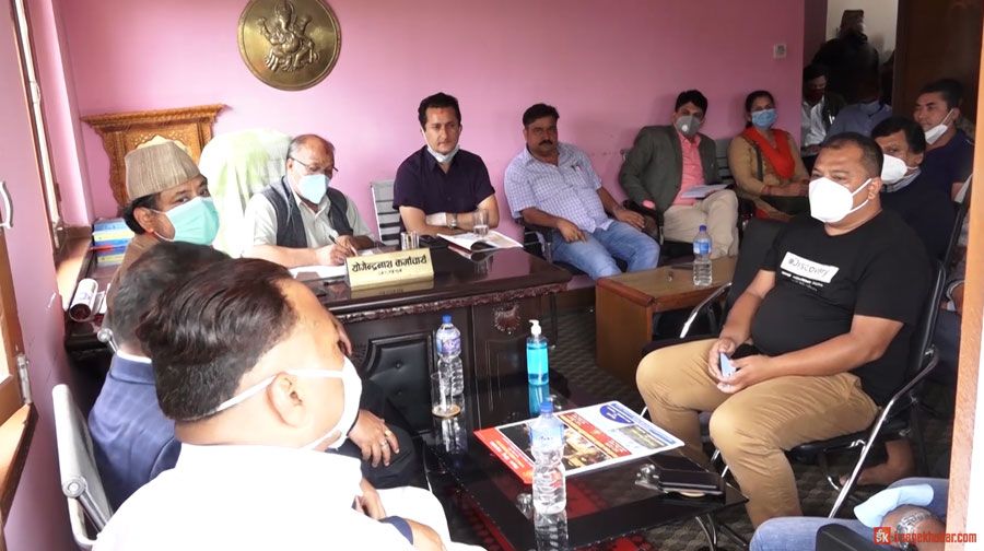 ‘सरकारले निर्णय गरेकै भरमा यथास्थितिमा सवारी–साधन सञ्चालन गर्न सकिँदैन’ 1 nepal bus