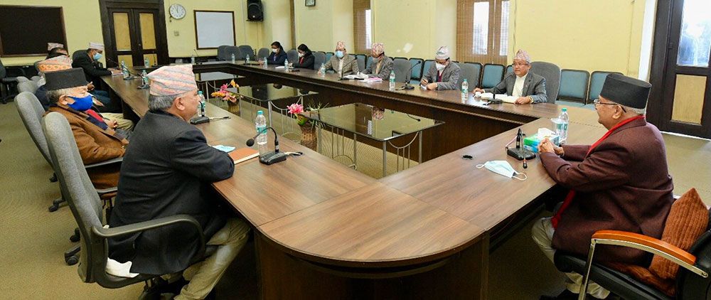 निर्वाचन आयोगलाई अनावश्यक दबाव दिँदै प्रधानमन्त्री ओली ! 1 निर्वाचन आयोगलाई अनावश्यक दबाव दिँदै प्रधानमन्त्री ओली !